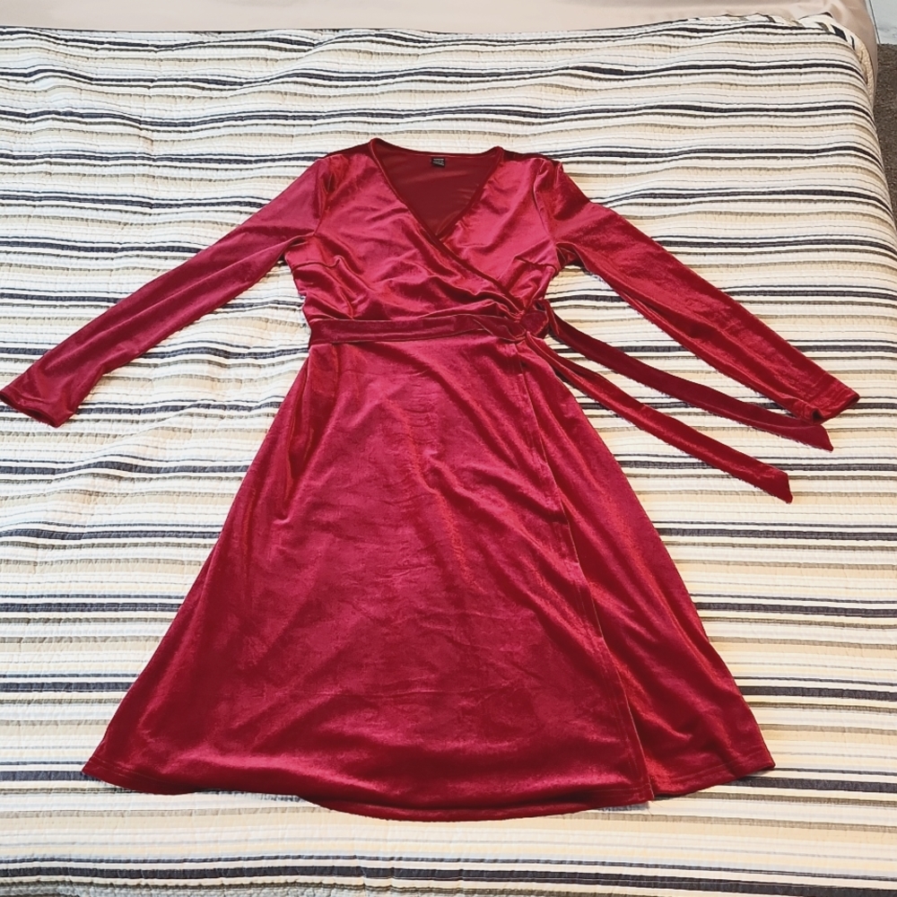 Burgundy Velvet Wrap Dress with tie waist, size Large